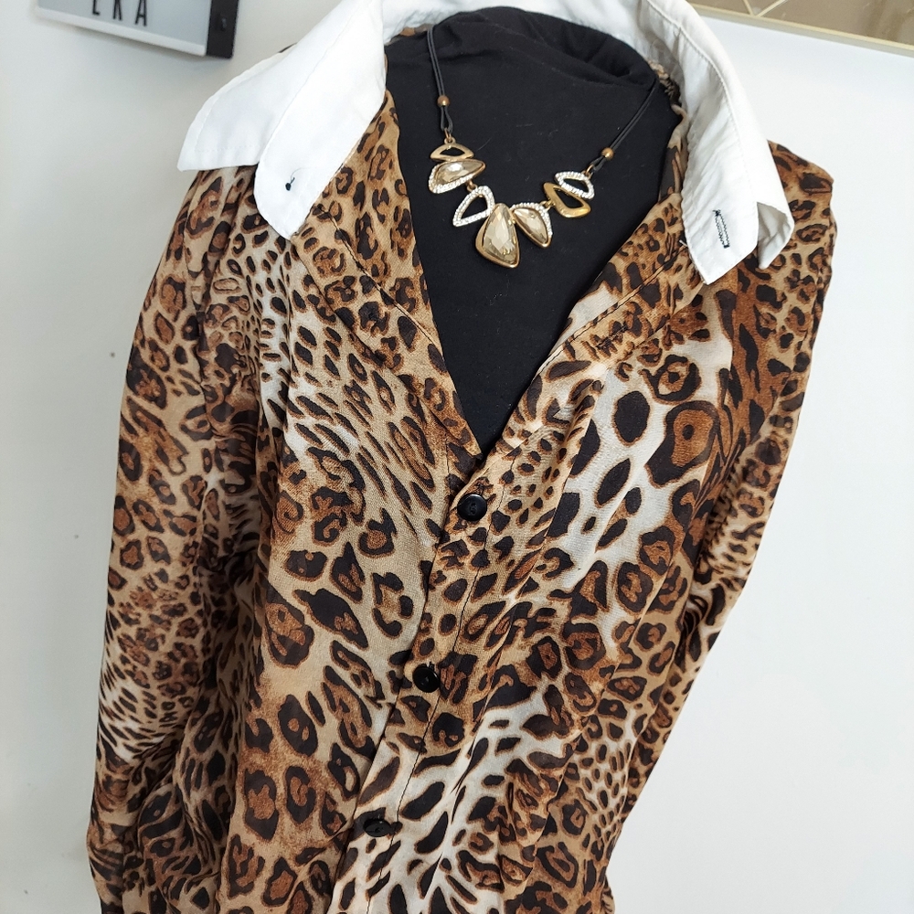 Leopard print blouse - Picture 8 of 12